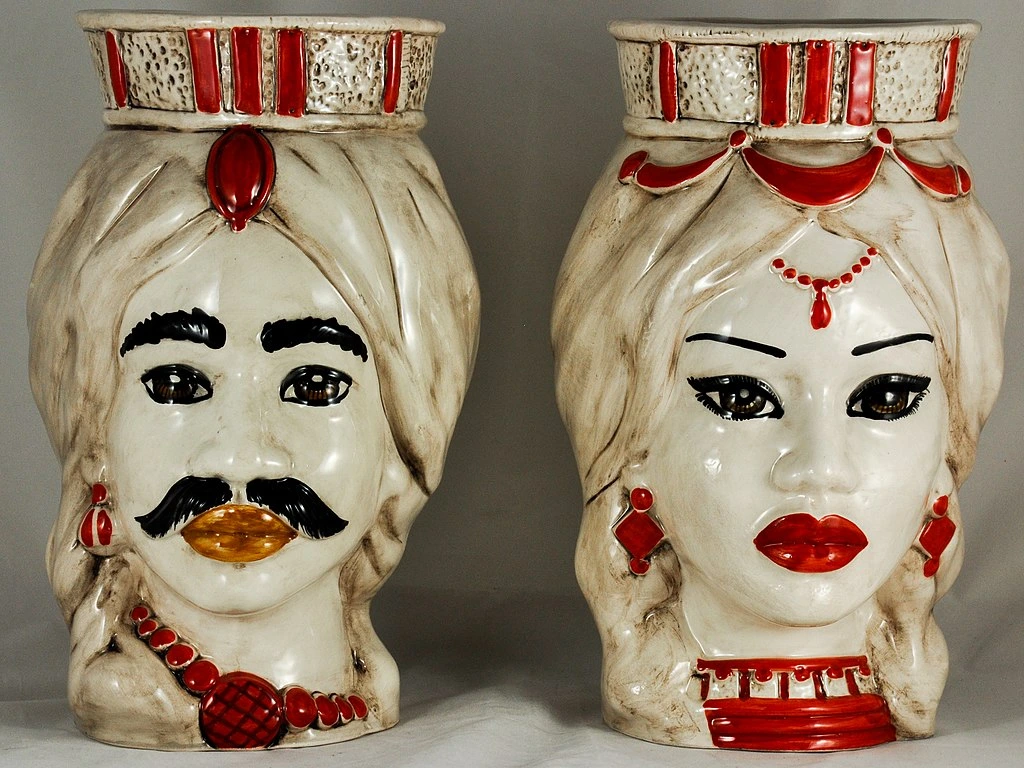 Le tradizionali ceramiche di Caltagirone